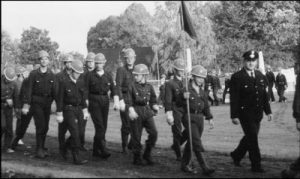 Gewinnertruppe der Jugendfeuerwehrwettkämpfe 1991