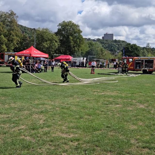 🚒 Starker 8. Platz beim Landesentscheid! 🏆

Mit 86,5 % sichert sich unsere Wettkampfmannschaft in Rotenburg an der Fulda heute den 8. Platz von 21 Mannschaften aus ganz Hessen!

Viele Wochen intensiver Vorbereitung haben sich ausgezahlt. 💪

Hohes Feuerwehrwissen, starke Leistung und vor allem: unschlagbare Kameradschaft! ❤️‍🔥🚒

Vollständiger Bericht auf ffsemd.de